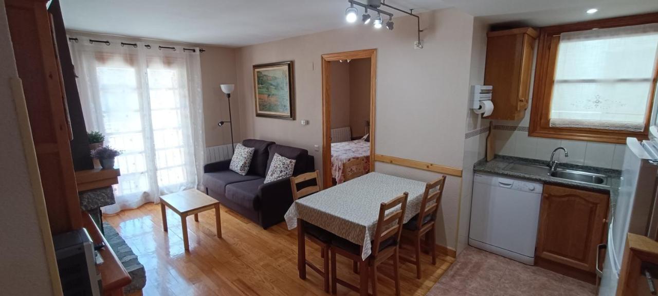 Apartamento El Refugio De Sara Benasque Exteriér fotografie