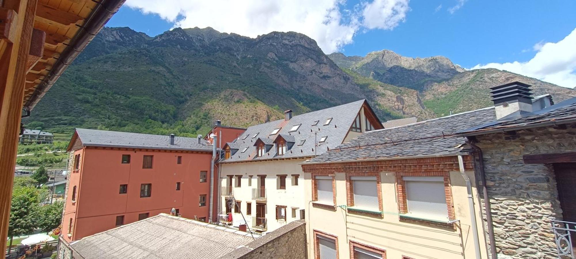 Apartamento El Refugio De Sara Benasque Exteriér fotografie